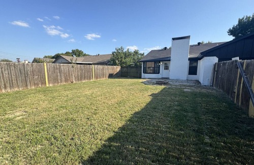 Wylie Apartment | Fenced Yard Fire pit Fireplace Pet Friendly