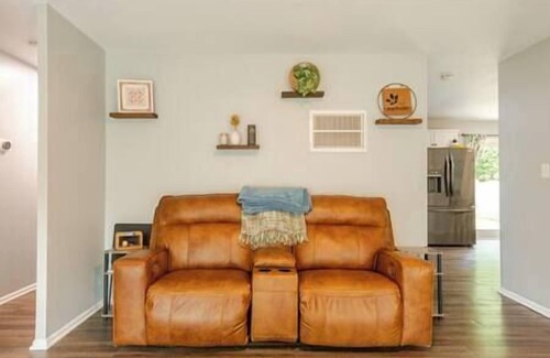 Royal Manor House | Fenchurch - Ranch - Hot Tub