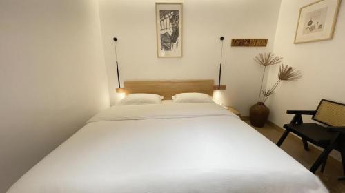 Fenghuang House | Fenghuang Ancient Town Persimmon Courtyard B&B
