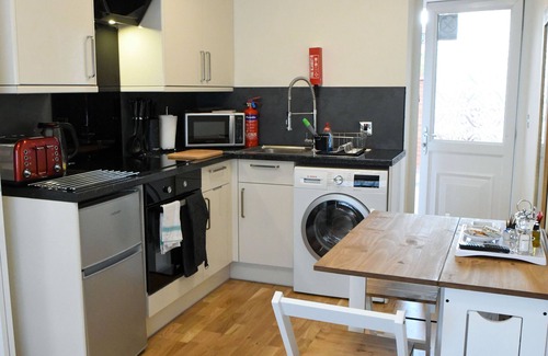 Cherry Hinton Apartment | Fennec Apartment 1 - One bedroom apartment