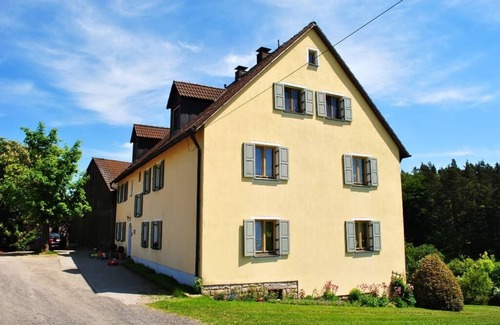 Friedenfels Apartment | Feriendomizil (61 m2) im Naturpark Steinwald mit Südbalkon