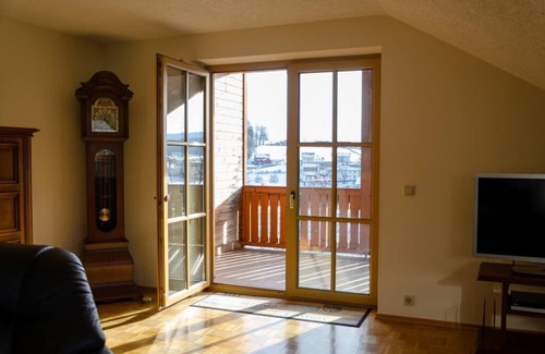 Zandt Apartment | Feriendomizil zum Wohlfühlen. Massage- und Kosmetikstudio im Haus.