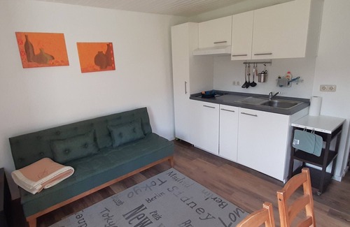 Gross Glienicke Apartment | Ferienhaus 36 qm mit 1 Schlafzimmer für Max. 3 Personen