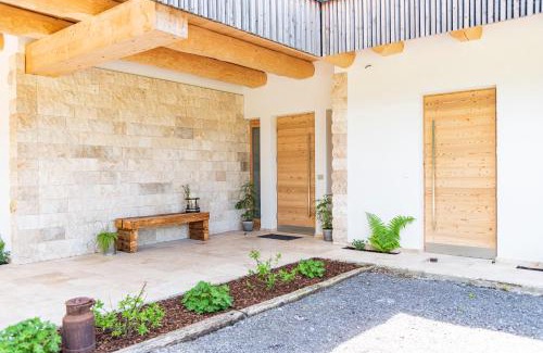 Annaberg Villa | Ferienhaus am See mit Sauna und Whirlpool
