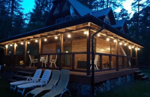Pasym House | Ferienhaus "BASTEK1" am See mit Kamin & WLAN - Domek Letniskowy BASTEK