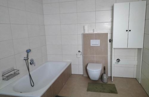 Monheim Apartment | Ferienhaus/Bungalow Monheimer Alb barrierefrei