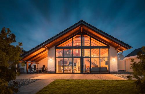 Lobnitz House | Ferienhaus "Chalet100"