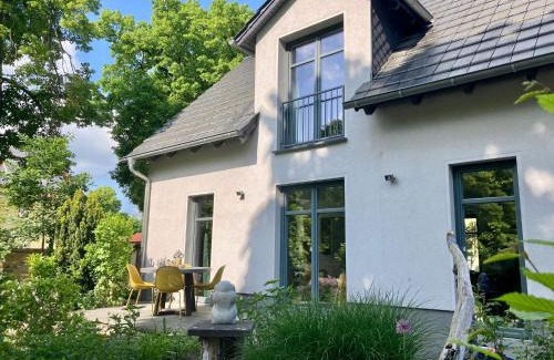 Marquardt House | Ferienhaus Ferienwohnung Potsdam DieGaLerie am Schlosspark Marquardt