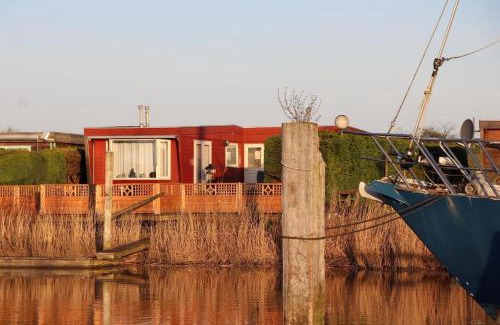 Anjum House | Ferienhaus Gaby mit Garten in Anjum
