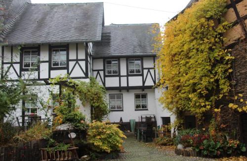 Wintrich House | Ferienhaus Haus am Pütz