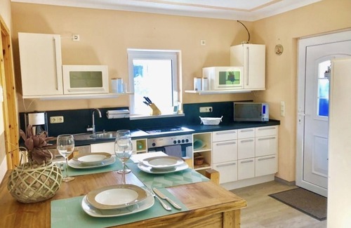 Loissin House | Ferienhaus - nur 80 Meter bis zum Naturstrand