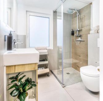 Joachimsthal House | Ferienhaus Waldgeflüster 70 QM I überdachte Terrasse I 2 Schlafzimmer I Strandnah