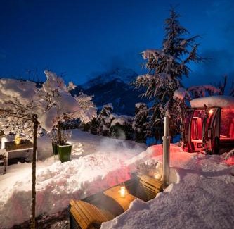 Telfes im Stubai Ski Chalet | Ferienhaus zum Stubaier Gletscher - Wiesen