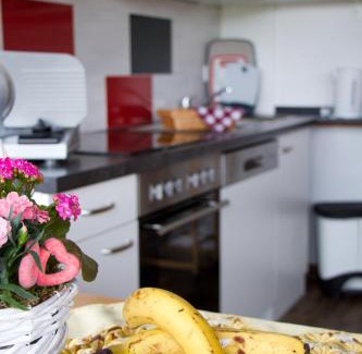 Gleichamberg Apartment | Ferienpension Kühner
