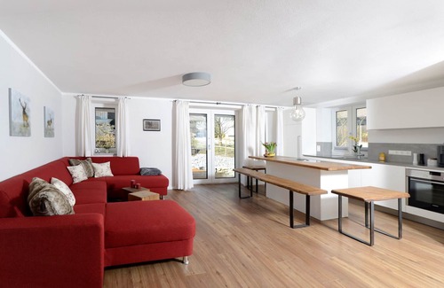 Breitbrunn a. Chiemsee Apartment | Ferienwohnung "Erholen" für 2-8 Personen, 4 Schlafzimmer, 2 Bäder