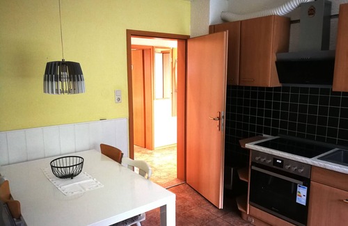 Neustadt bei Coburg Apartment | Ferienwohnung/monteurwohnung für 1-4 Personen mit Balkon