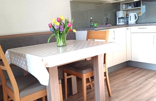 Aufham Apartment | Ferienwohnung 11 "Thumsee", Nichtraucher, 1 Schlafzimmer, Sat-TV, 4 Sterne, max. 2 Personen