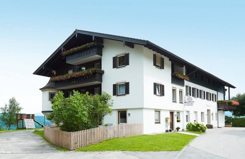 Aufham Apartment | Ferienwohnung 11 "Thumsee", Nichtraucher, 1 Schlafzimmer, Sat-TV, 4 Sterne, max. 2 Personen