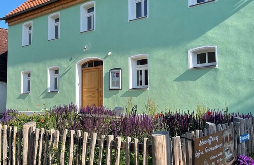 Graefenberg Apartment | Ferienwohnung 2 - Frau Kunni - Café und Ferienwohnung