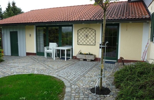 Horgering Apartment | Ferienwohnung, 52 qm, 1 Schlaf- und 1 Wohn-/Schlafzimmer, Terrasse