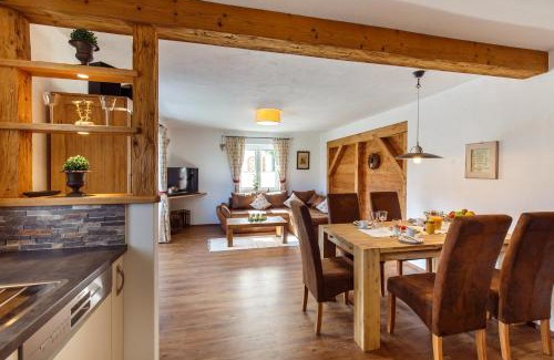 Ruhpolding Apartment | Ferienwohnung Adlerhügel inkl. Chiemgaukarte