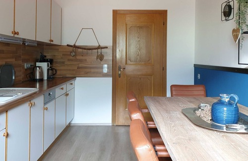 Fliess Apartment | Ferienwohnung Alpenrose im Haus Anna. - Haus Anna - Ein Haus mit Herz