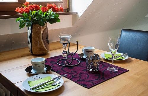 Burkheim Apartment | Ferienwohnung Alte Schmiede