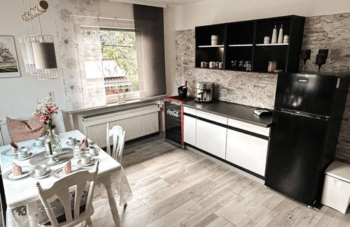 Rodt House | Ferienwohnung am See im Bergischen Land