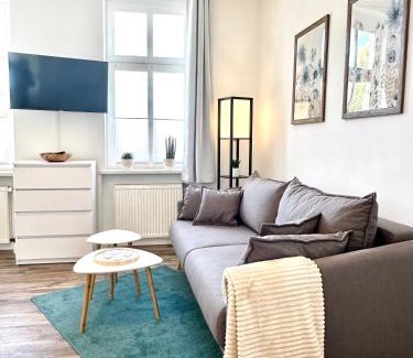 Ballenstedt Apartment | Ferienwohnung am Harz mit Küche, Balkon, Waschmaschine, Parkplatz mit Wallbox