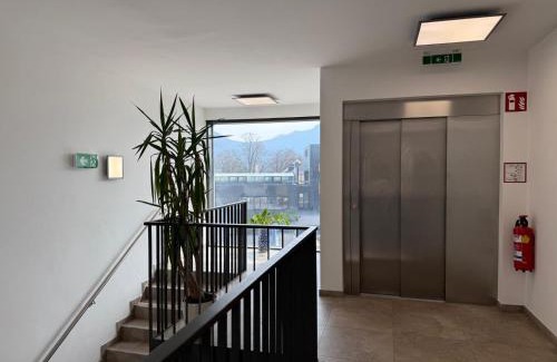 Altmuenster Apartment | Ferienwohnung am Schlosspark