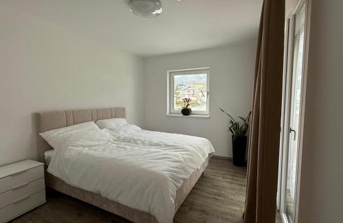 Altmuenster Apartment | Ferienwohnung am Schlosspark