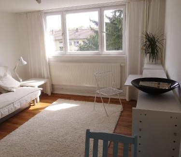 Innenstadt-West Apartment | Ferienwohnung am Schloss