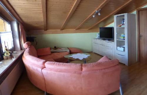 Schwarzenbach Apartment | Ferienwohnung Brigitte Frank