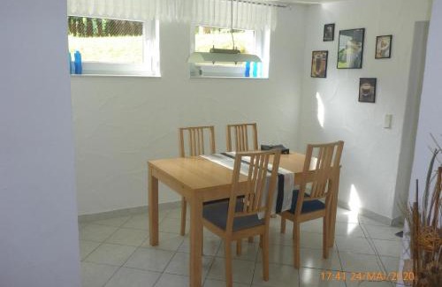Heckendalheim Apartment | Ferienwohnung Christine