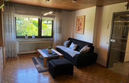 Blindert Apartment | Ferienwohnung Eifel (Blick Aremberg)