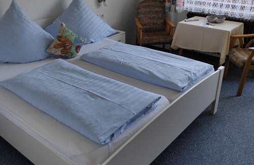 Warmensteinach Apartment | Ferienwohnung Emilia - Pension Brix