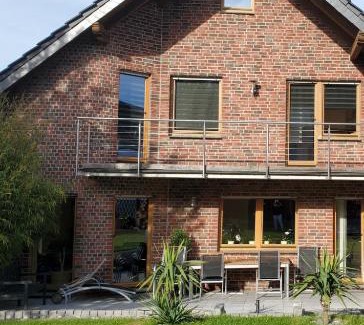 Buke House | Ferienwohnung Fröse