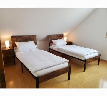 Buke House | Ferienwohnung Fröse