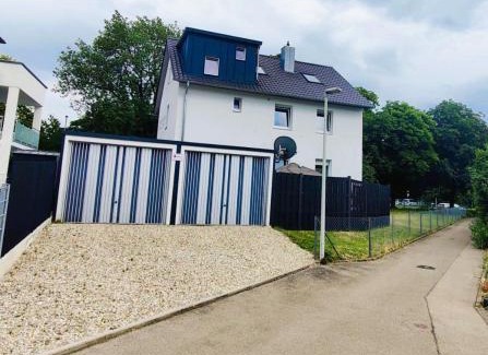 Laupheim Apartment | Ferienwohnung Gartenblick zentral und komfortabel