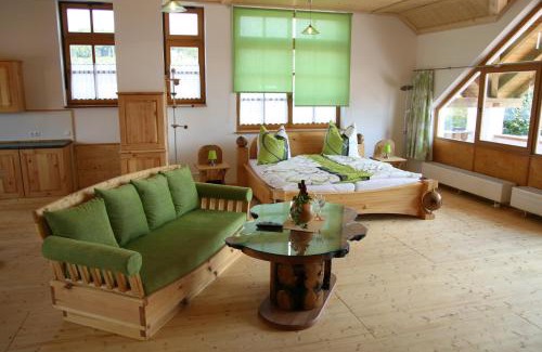 Mitterfecking Apartment | Ferienwohnung Gmeinwieser