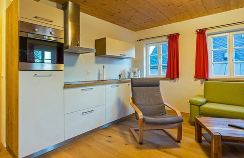 Hinterhermsdorf Apartment | Ferienwohnung "goldstein", 2 Schlafräume - Ferienhaus Winterbergblick
