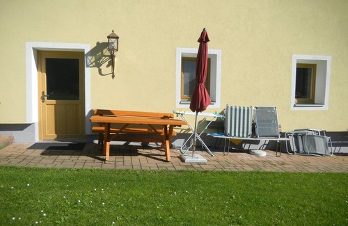 Strassen Apartment | Ferienwohnung-Helmblick