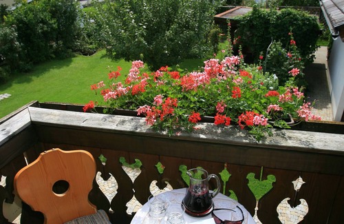Bad Feilnbach Apartment | Ferienwohnung "Hoamat" bis 4 Personen, 70 qm, 2 sep. Schlafzimmer, Balkon