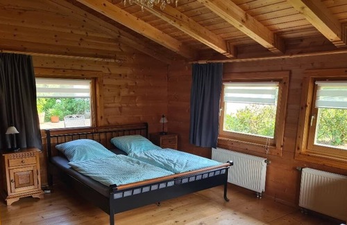 Eging am See Apartment | Ferienwohnung Holzkastl nahe der Westernstadt Pullman City
