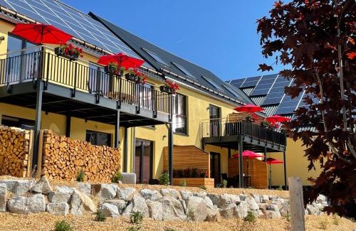 Feilitzsch Apartment | Ferienwohnung im Chaletstil Ährenglück 70 qm Wellness Fitness Sauna Bergrödelhof
