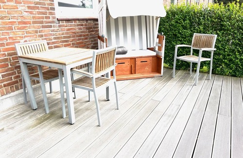 Rantum Apartment | Ferienwohnung im Erdgeschoss mit Eigener Holzterrasse