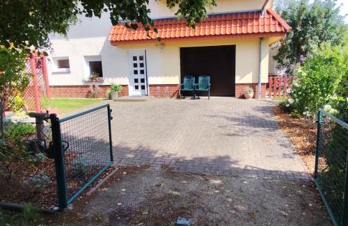 Halbendorf Apartment | Ferienwohnung Im Grünen