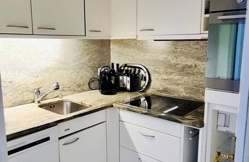 Cardada Apartment | Ferienwohnung im Parterre