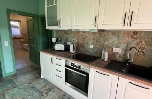 Beelitz Apartment | Ferienwohnung im Spargeldorf Schäpe mit Großer Südwest Terrasse