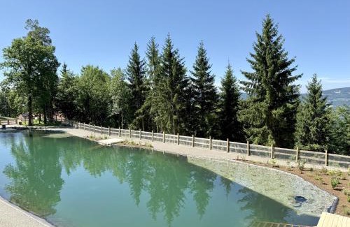 Poellauberg Apartment | Ferienwohnung in ruhiger Lage- Panorama Terrasse, 2 SZ, rollstuhlfreundlich